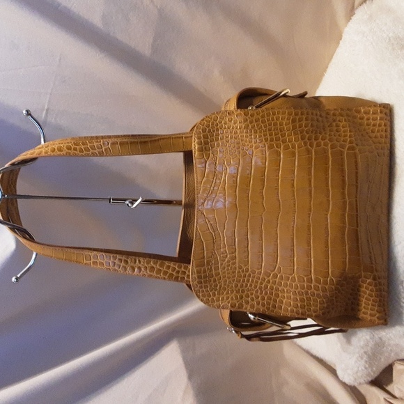 Vince Camuto Leather Tal Croc Embossed Tote Bag - Picture 2 of 10